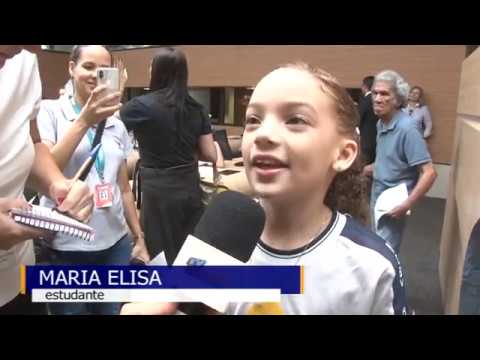 Estudantes da Academia Cristã de Boa Viagem visitam a Câmara