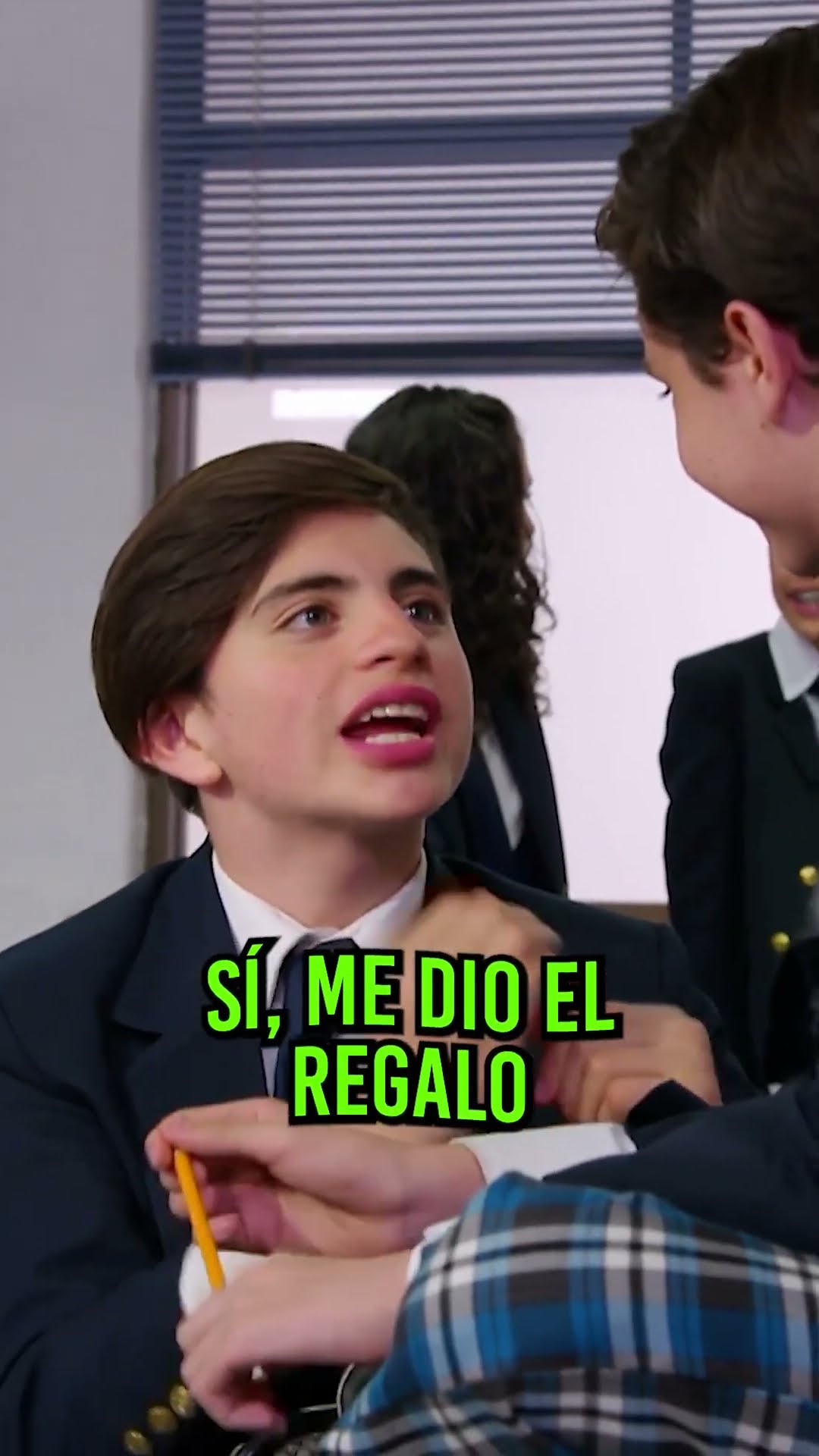 ??‍♀️Jennifer es la bonita de la escuela y provoca a los chavos  #LaRosaDeGuadalupe