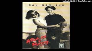 Atiek CB & Ronnie Sianturi - Berdua - Composer : Adi adrian & Ipey 1992 (CDQ)