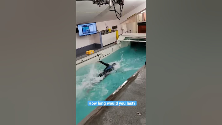 He tried swimming at 50m World Record pace 😲