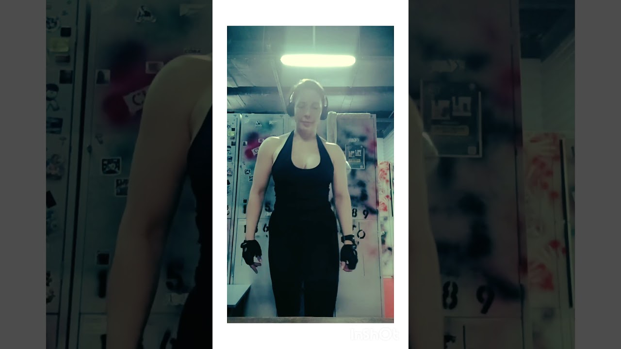 качаем спинку🤪 