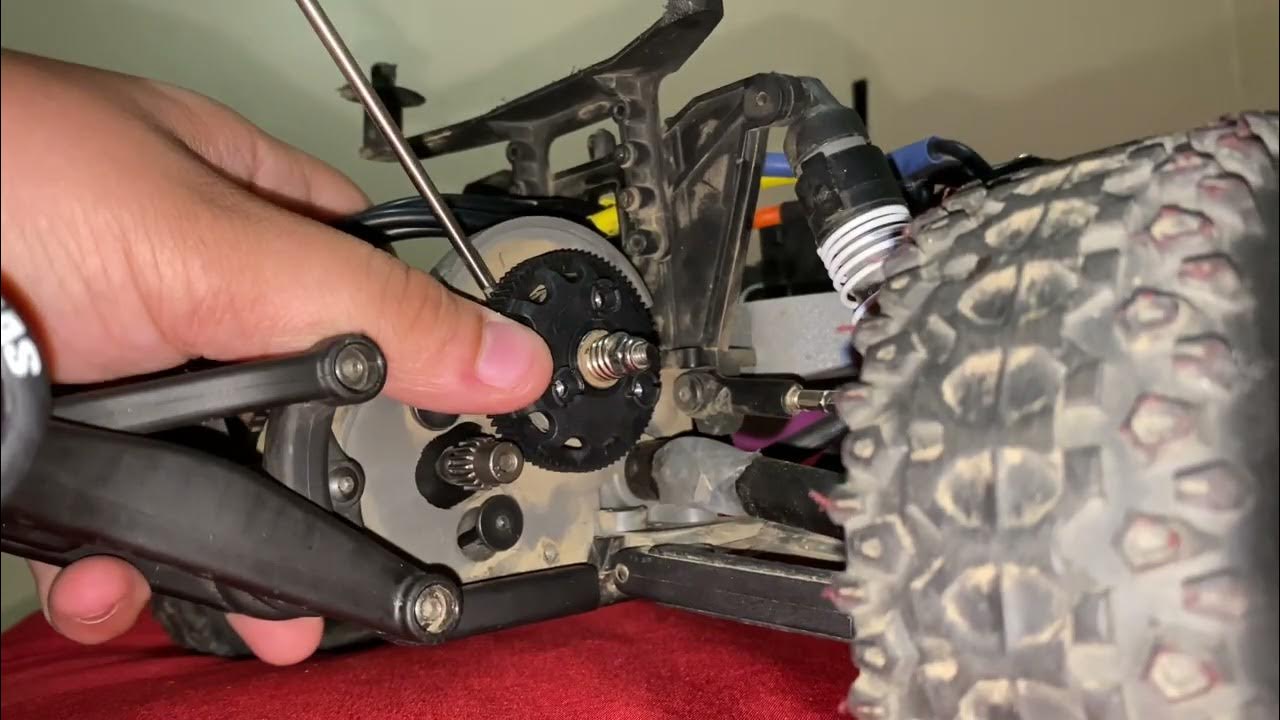 How to change spur gear on traxxas slash 2wd for beginners YouTube