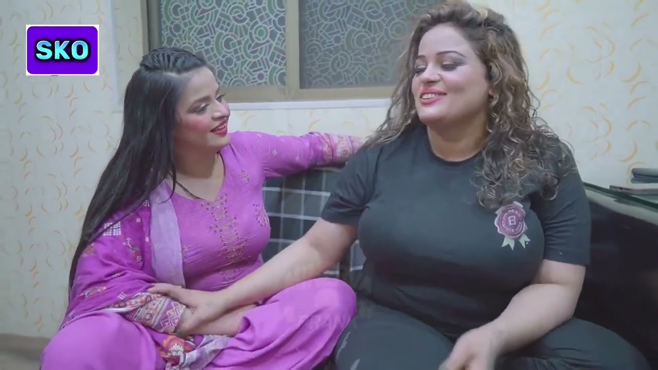 sobia khan £ soha khan funny masti😜😜#pakistanidrama #stageshow #tranding #viralvideo