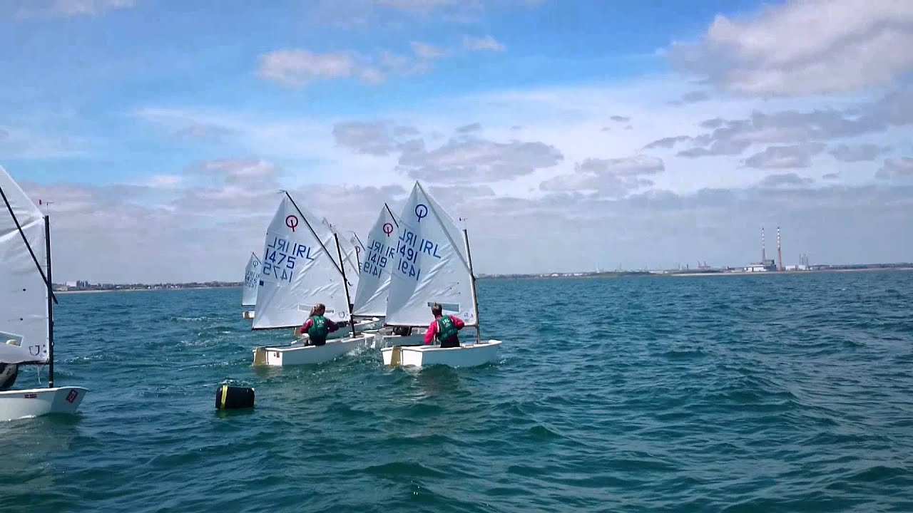 Using your daggerboard on the start line