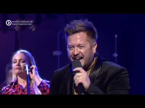 CORNER - muzički