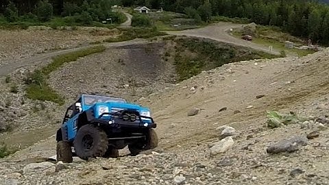 RC car and monster hill:  Video #1, Axial Dingo