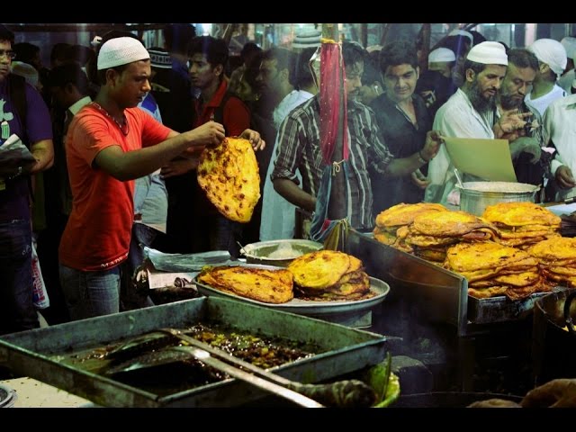 Indian Street Food in Mahim Mela Mumbai, India | Street Food in India BEST Curry | Desi Indian Food
