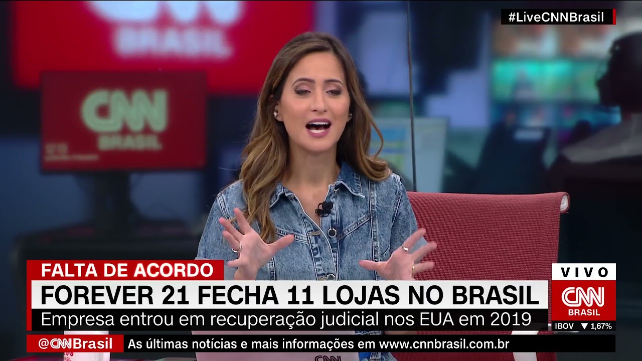 Forever 21 pede recuperação judicial e fechará mais de 300 lojas