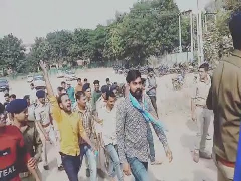 ahmedabad-:-students-stone-attack-on-police-at-rai-university