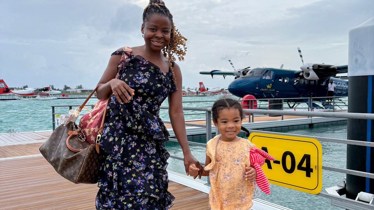Maldives Day1: Awazi  Tina family take a seaplane from Male to Siyam World
