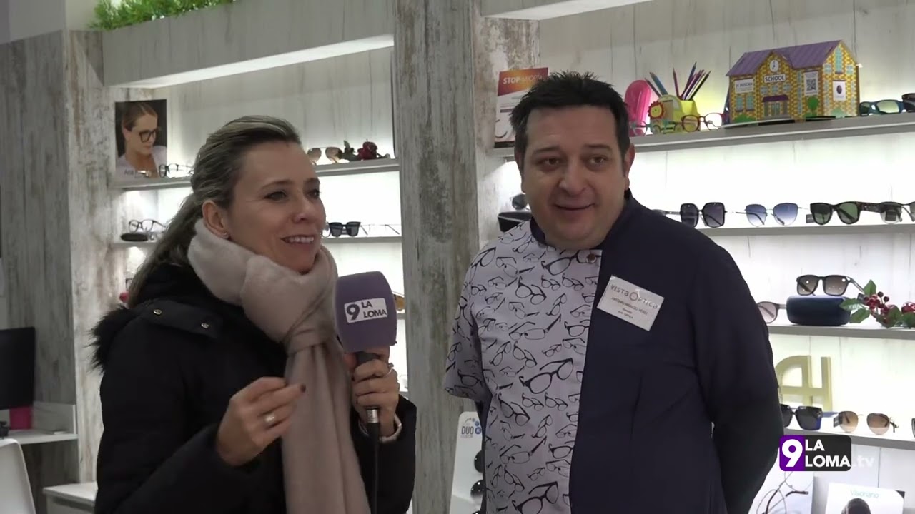 Navidad en La Loma 2023 · 3º Premio del Concurso de Escaparates de Úbeda: Vista Óptica 1 Navidad en La Loma 2023 · 3º Premio del Concurso de Escaparates de Úbeda: Vista Óptica