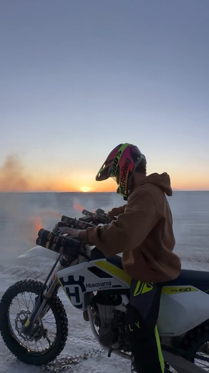 #JasonDeruloTV // Motorcycle Flares #GotPermissionToPost From IG @therichnate #HandsOnMe