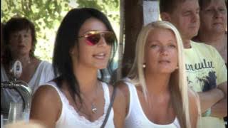 M plus M: Slovenské mamičky / Padá rosička (ZV-2015)