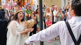 Sercan Çaldı Gelin Ve Damat Eşlik Etti
