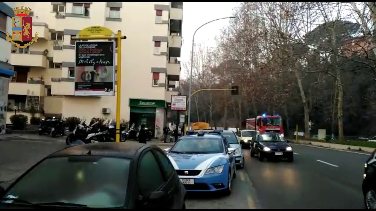 Via Dei Prati Fiscali 258 Giorno 24 gennaio, scoppia un incendio in via dei Prati Fiscali. - YouTube