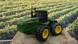 Ertl 1/64 John Deere 8560 4WD 