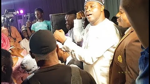 Femi Adebayo, Ogogo  Dance Shaku Shaku as they spray money on the couple at OBA 2018 wedding