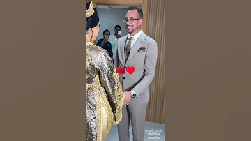شوفو العريس بغا يحماق عالعروس ملي شافها شوفو ردة فعلو المغربيات اجمل نساء الكون 