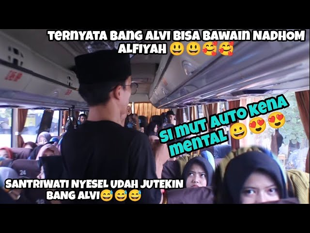 PENGAMEN ANYER// BANG ALVI TANTANG SANTRIWATI CANTIK DUET NADHOM ALFIYAH 🤣😍😍 class=