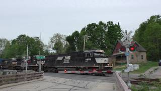 Baldwinville Road Railroad Crossing, Royalston, MA @RaisedLetter
