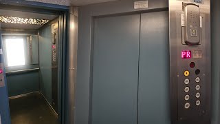 Bad Quality Generic Hydraulic Lift Ulica Zeleno Polje, Osijek, Croatia