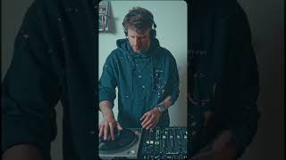 100% VINYL MINIMAL TECHNO MIX  #techno #vinyl #dj #electronicmusic #vinyldj #minimaltechno #berlin