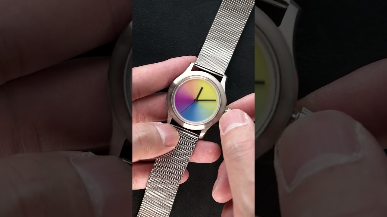 A Watch Dial Design that Changes Color Every Second