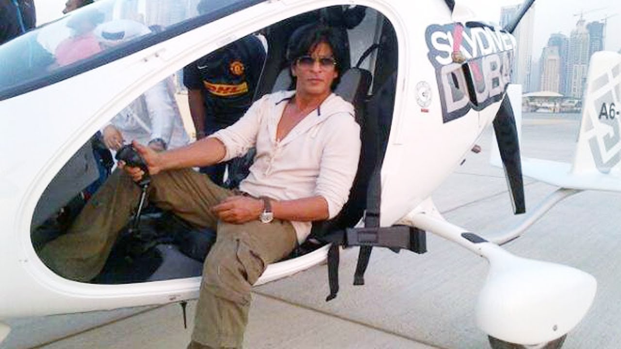 Image result for shahrukh khan go to movie zero helicopter