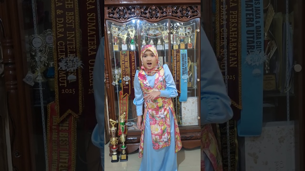 Afia Nazura – Satu (Cover Dewa 19)