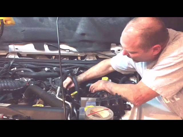 Jeep JK Spark Plug wire and ignition pack change - YouTube