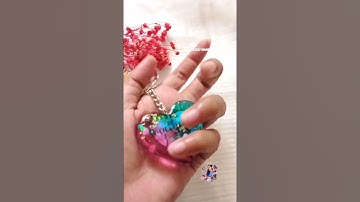 Epoxy resin heart shape photo keychain#resinart #love #handmade #resin #shorts #youtubeshorts #craft