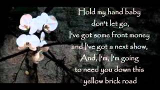 Dixie Chicks- Heartbreak Town w/ Lyrics chords