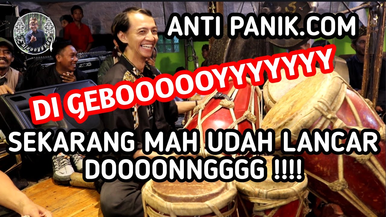 BOHONG KALAU GAK IKUT GOYANG !!! COBA PAKE HEADSHET ATAU SPEAKER !!