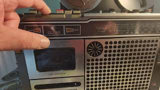 Sharp GF-6000 radio/cassette player by KP