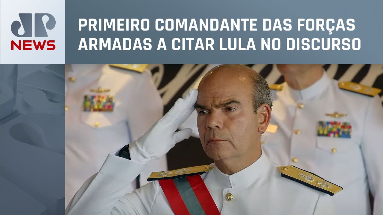 Almirante Marcos Sampaio Olsen assume o comando da Marinha brasileira