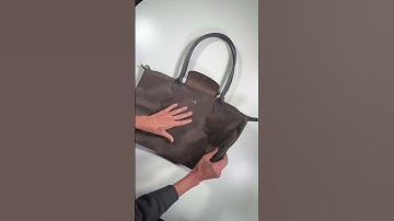 How to fold Longchamp Le Pliage in seconds! 👜✨ #HowToFold #LongchampLePliage