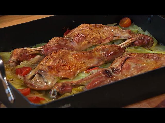 Receta de PALETILLA de CABRITO AL HORNO - YouTube