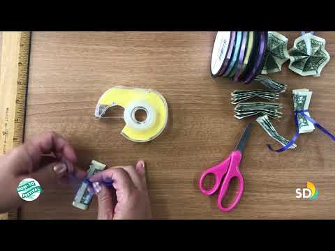 How-To Make A Candy And Money Lei