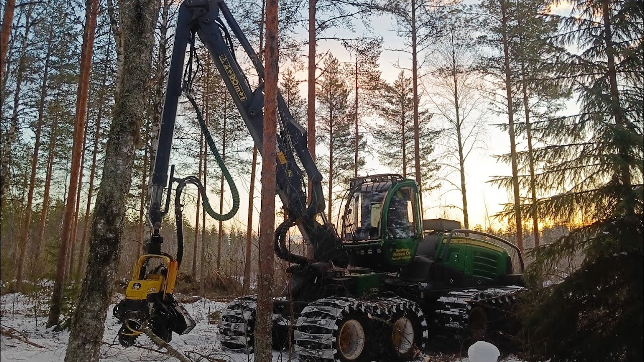 Keväinen keli tehdä harvennusta John deere 1170G H423 IBC 
