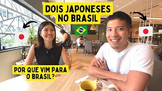 Dois japoneses falando sobre o Brasil