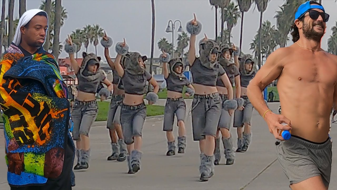 Venice Beach Boardwalk Tour - Busy Weekend People Watching