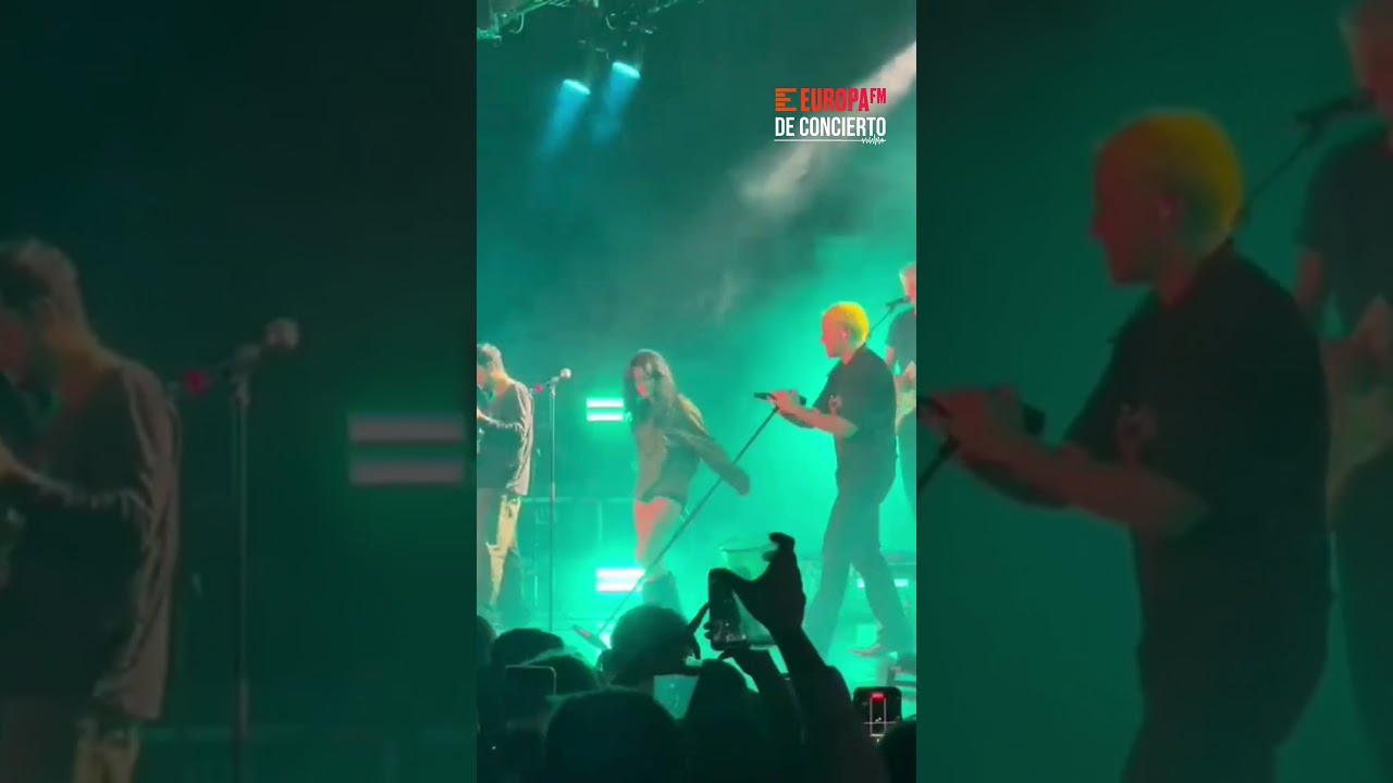 Barry B y Candela Gómez cantan 'Todo ese dolor' en la Sala Riviera de Madrid