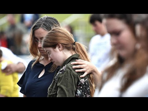 Democrats speak out: 'Thoughts and prayers are not enough' - Democrats speak out: 'Thoughts and prayers are not enough'