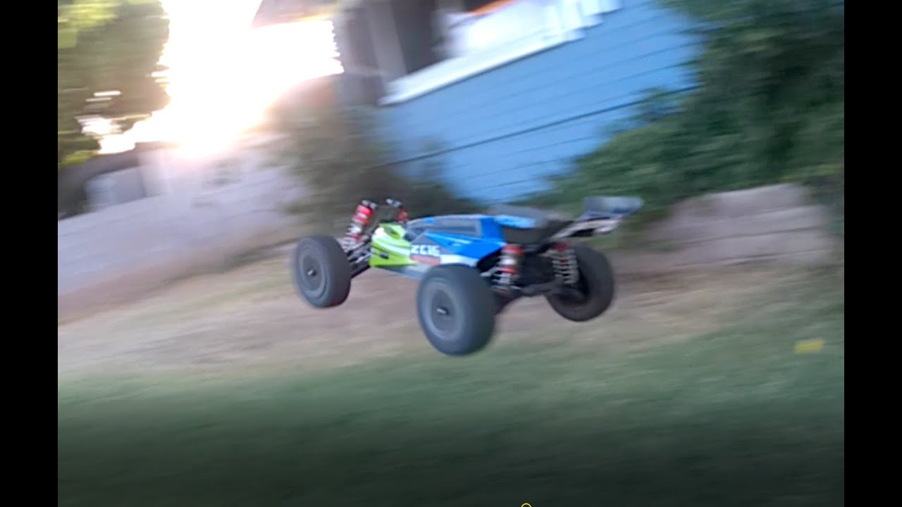 WLTOYS 144001 Speed Test, Ramp, and Bashing - YouTube
