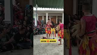 Kentong Dan Maharani Dansa kentong kentongmaharani bujangganong jathilan