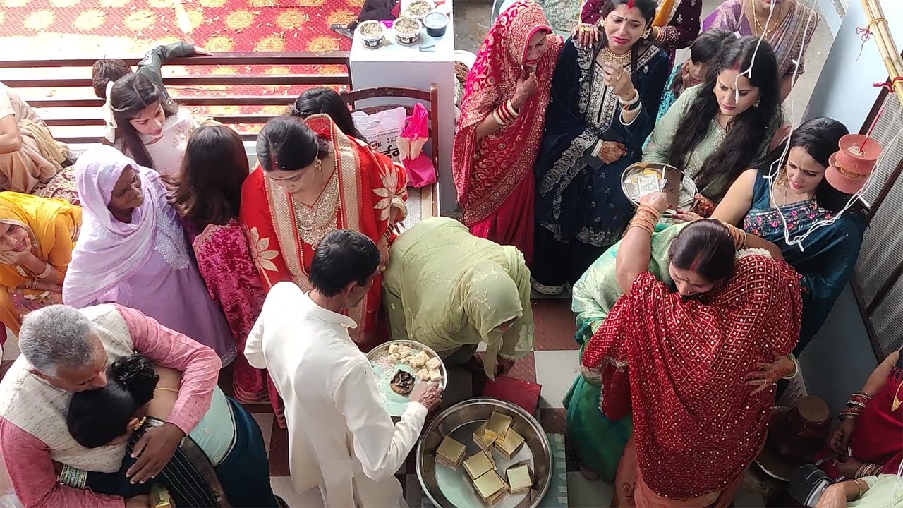 🌸चाची जी ने मां का फर्ज निभाते 🌸हुए लिया भाई की शादी का भात 🌸इस मौके पर सभी बहुत ज्यादा रोने लगे🌸