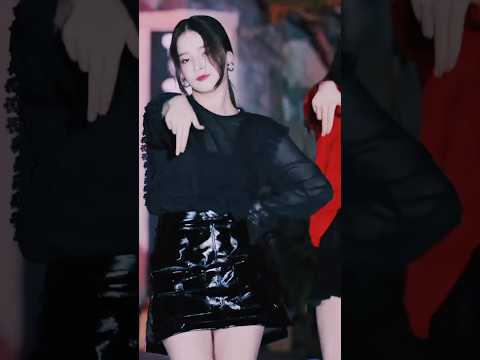 Nancy Momoland Cute Dance Beautiful Girl Nancy Jewel Mcdonie Shorts