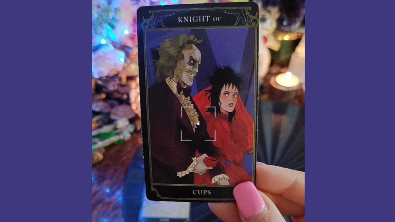 ❄️QUESTA PERSONA SI MOSTRA INDIFFERENTE NEI TUOI CONFRONTI...MA È DAVVERO COSÌ? | TAROCCHI