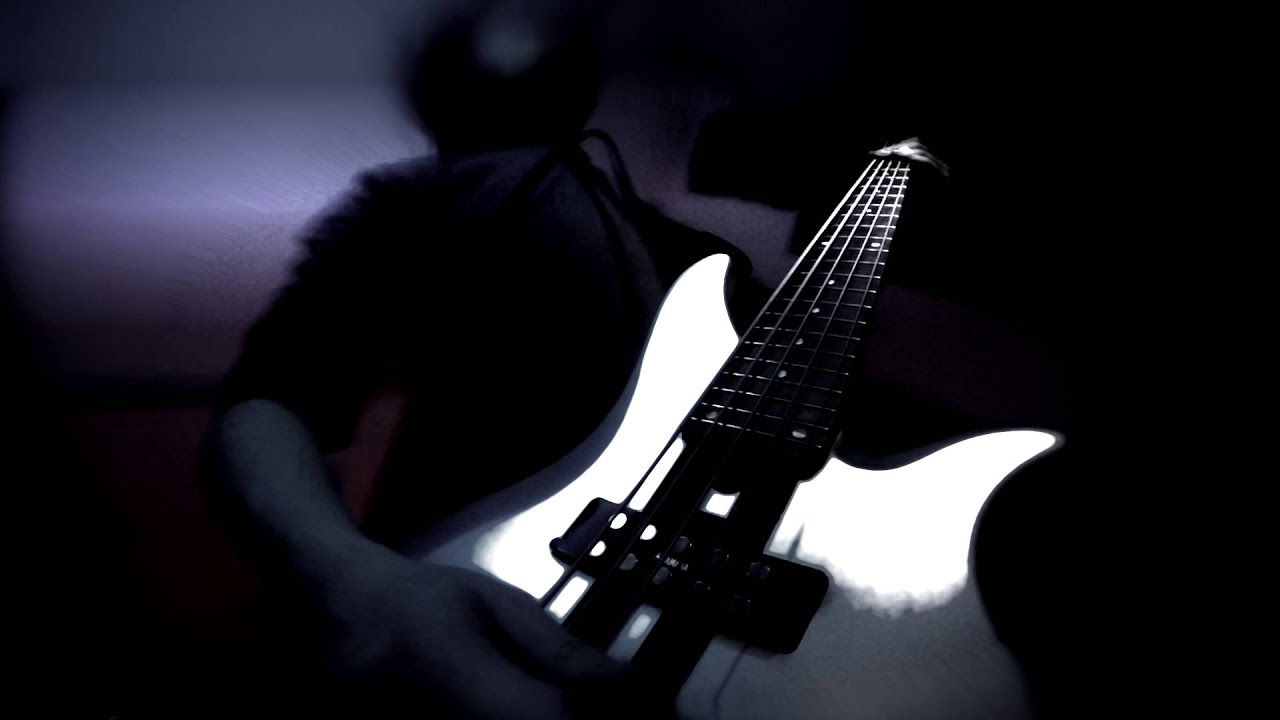 HEAVY LOW TUNED F0 DISTORTED BASS Caynug YouTube