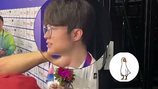 Faker is so popular that he barely knew which direction to go